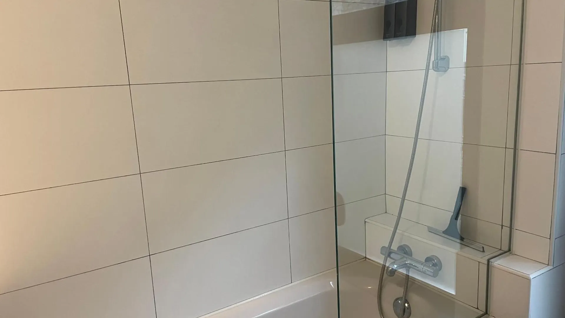 Homestay Petite Impasse Privee Apartment Brussels Belgium